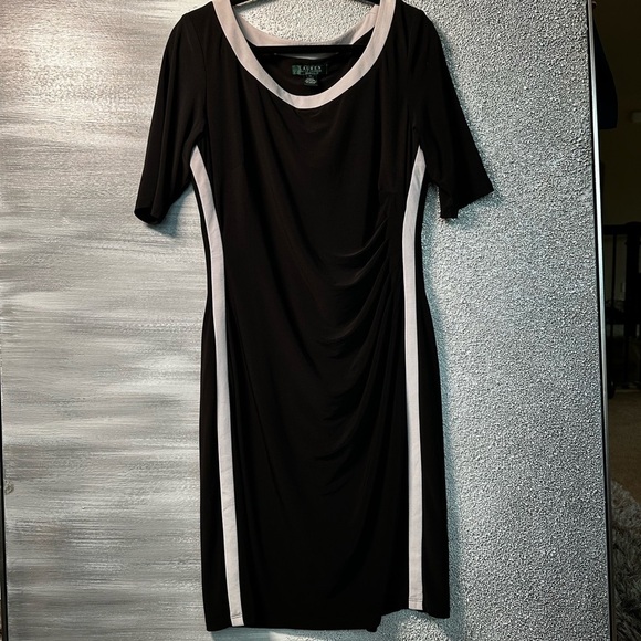 Polo by Ralph Lauren Black Dress with White Trim - Picture 4 of 9
